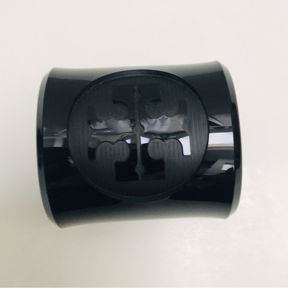 TORY BURCH Black Wide Resin Cuff Bracelet - Picture 4 of 4